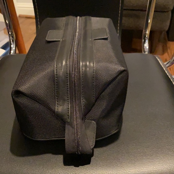 Man’s Shave Kit (New) - Picture 3 of 7